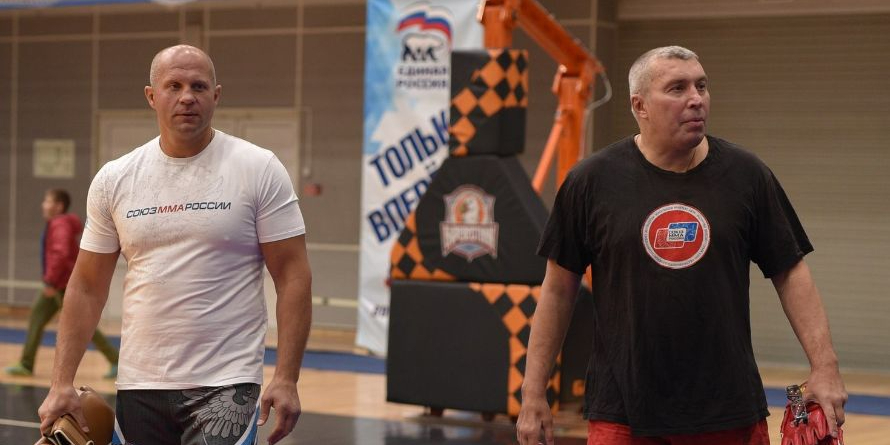 «Кулачные бои — это дикий вред для здоровья»: пионер российских ММА - о боях без правил и современных фрик-шоу