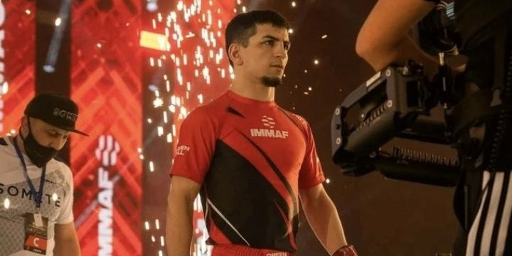 Родился в Таджикистане, но покорил ММА в России: Фарход Рахмоналиев никак не доберется до титула чемпиона мира